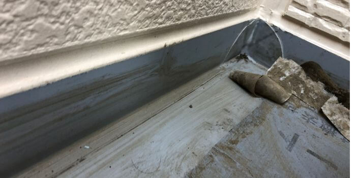 防水シート剥がれ