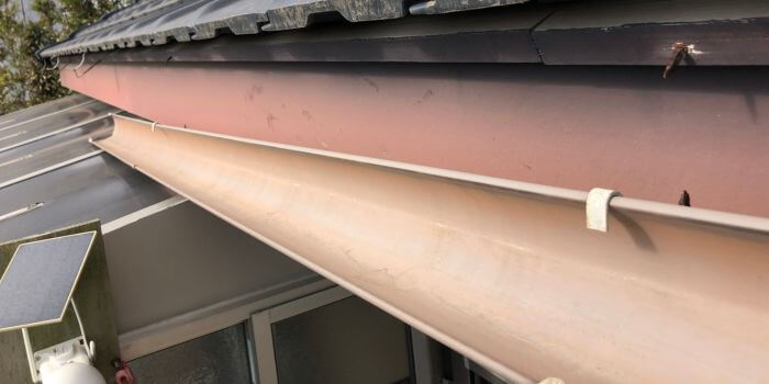 外れた軒樋アップ