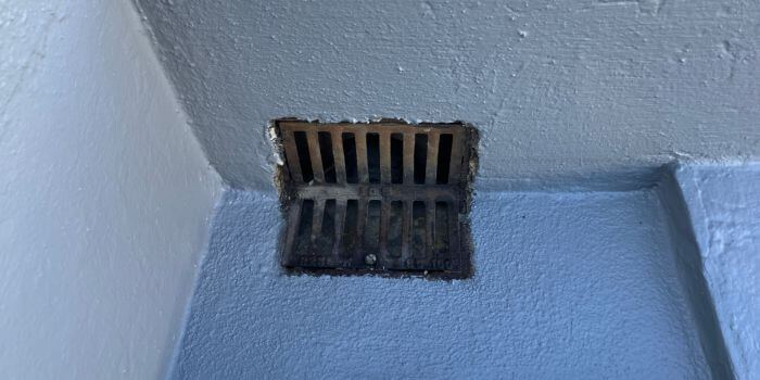 トップコート排水口まわり